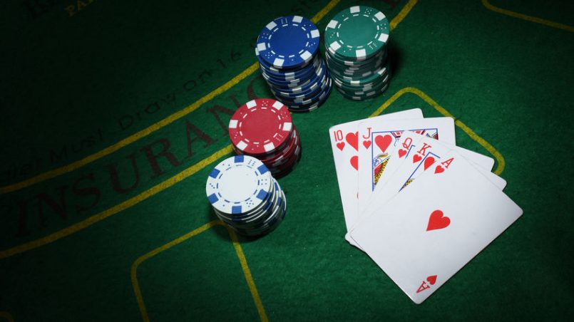 ¿cuántos joker vienen en una baraja de póker?